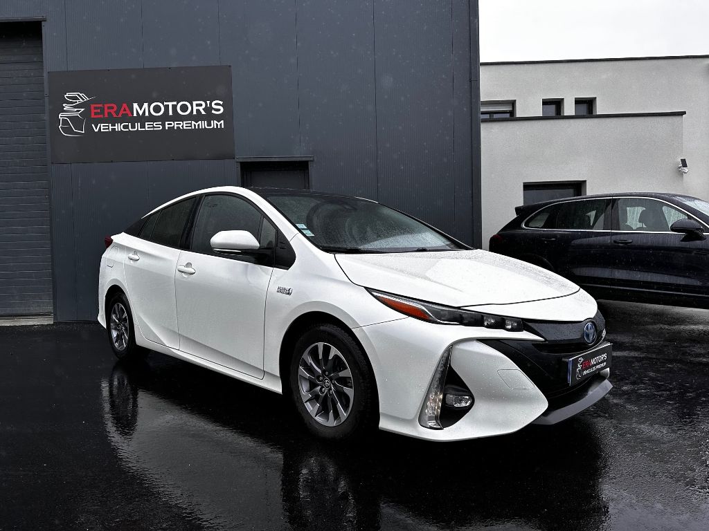 TOYOTA PRIUS IV HYBRIDE RECHARGEABLE DYNAMIC occasion